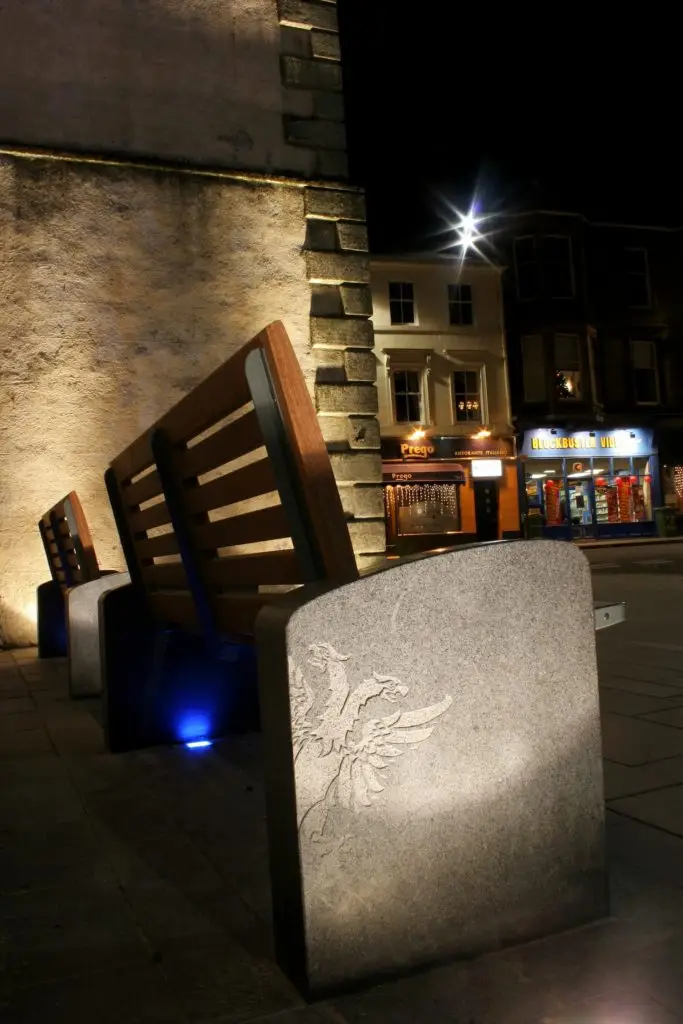 High-quality streetscape restoring the heritage character of Lanark town centre.