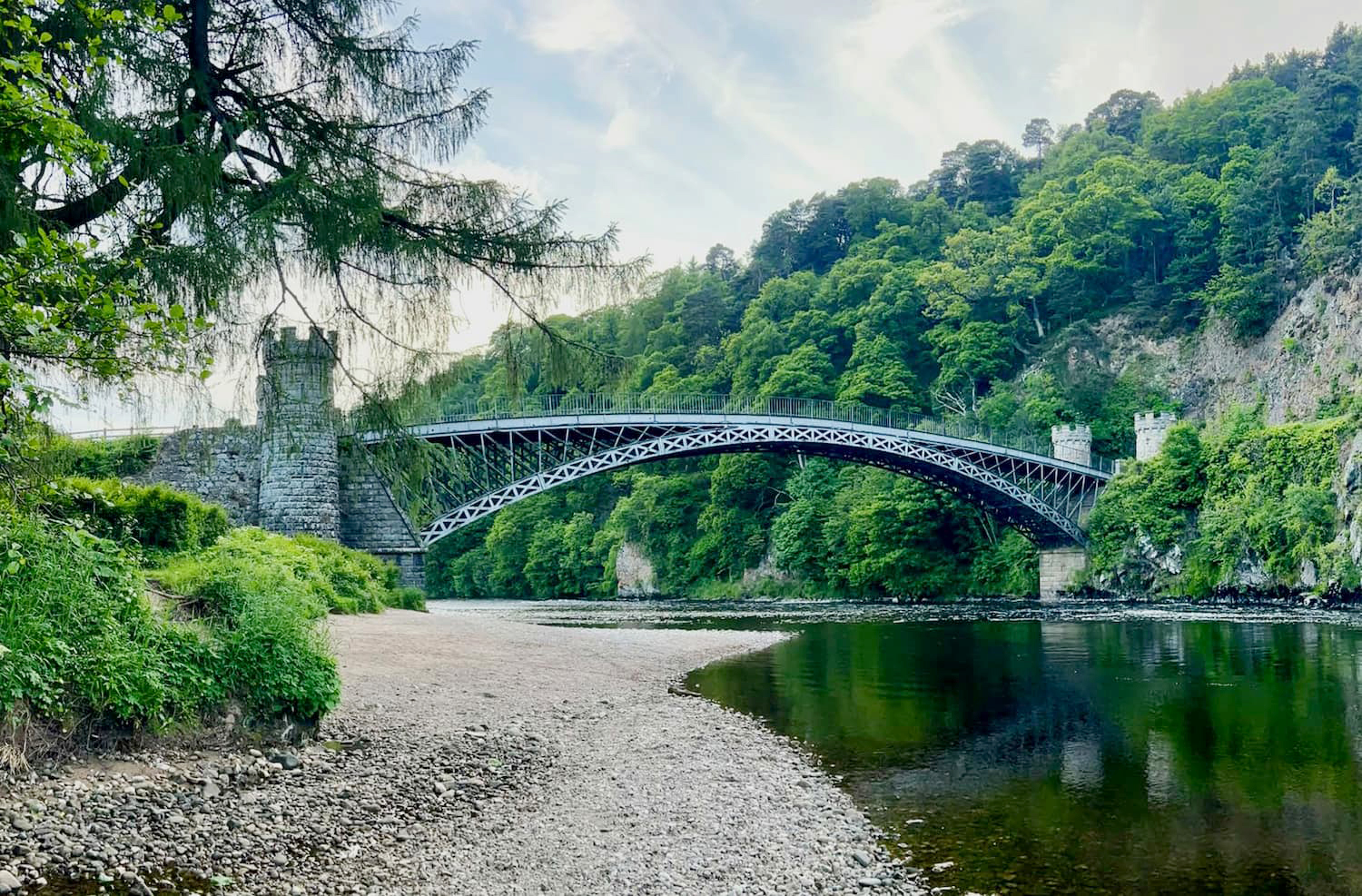 Craigellachie Bridge over the River Spey (Thomas Telford), Moray, Scotland.